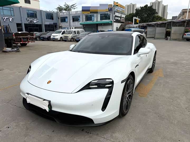 Фото 1 - Porsche Taycan