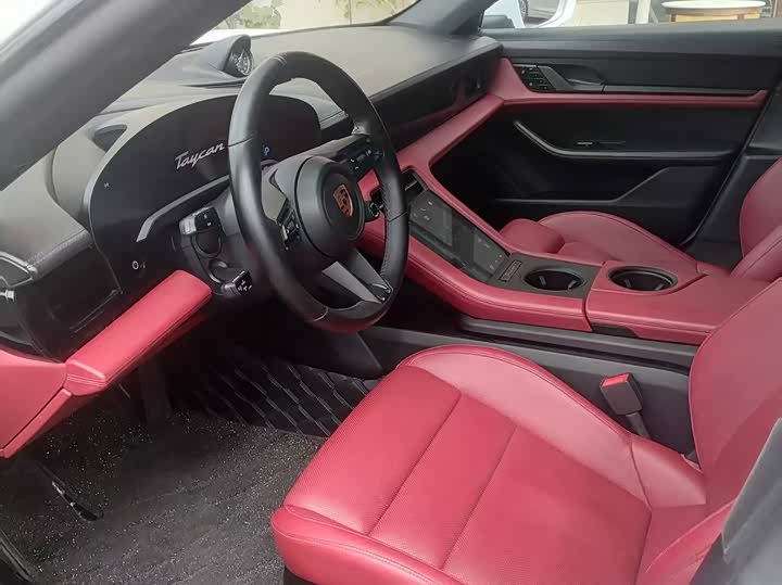 Фото 3 - Porsche Taycan