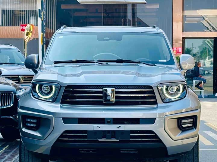 Фото 2 - Tank 700 Hybrid