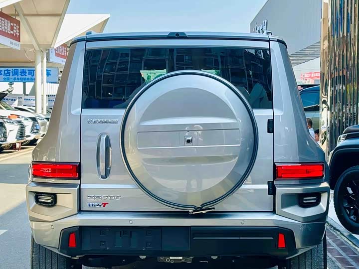 Фото 3 - Tank 700 Hybrid