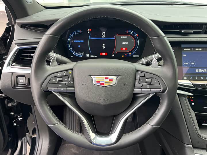 Фото 7 - Cadillac XT6