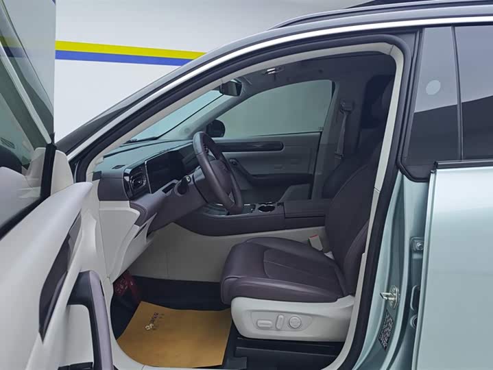 Фото 9 - Leapmotor C11