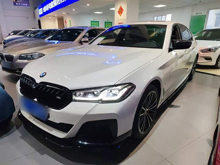 Фото 2 - BMW 5 Series