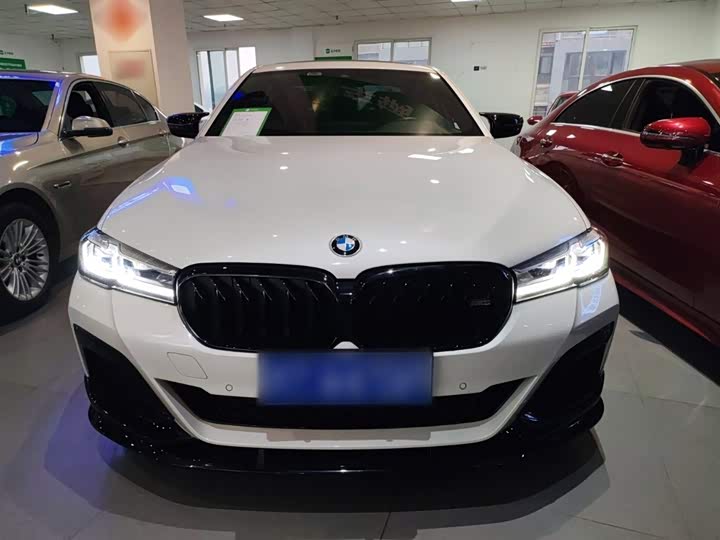 Фото 3 - BMW 5 Series