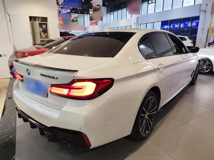 Фото 7 - BMW 5 Series