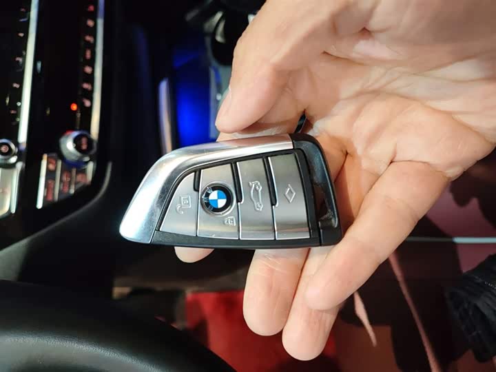 Фото 9 - BMW 5 Series