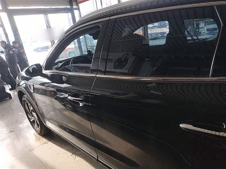 Фото 5 - Hongqi HS5