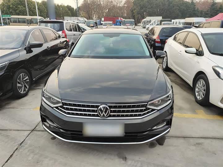 Фото 3 - Volkswagen Magotan