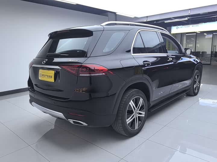 Фото 4 - Mercedes-Benz GLE-Class