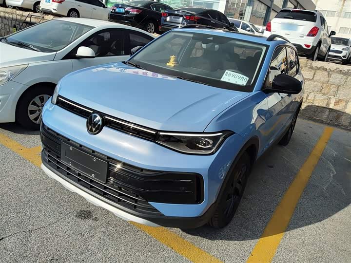 Фото 2 - Volkswagen Tharu