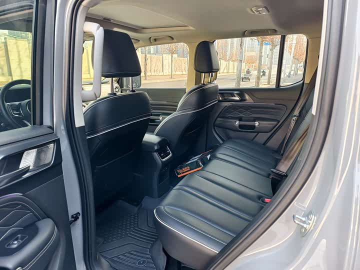 Фото 8 - Tank 300