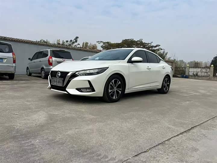 Фото 2 - Nissan Sylphy