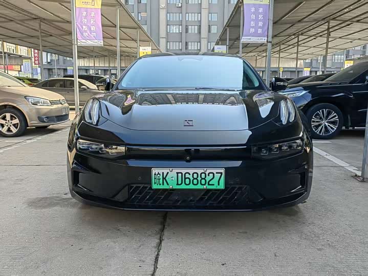 Фото 2 - Zeekr 001