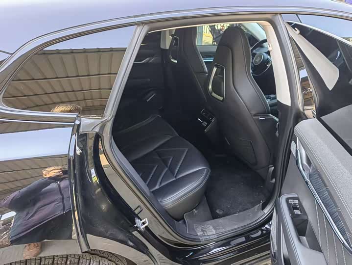 Фото 5 - Zeekr 001