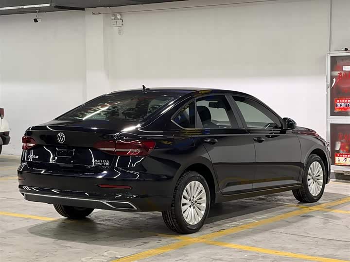 Фото 5 - Volkswagen Lavida