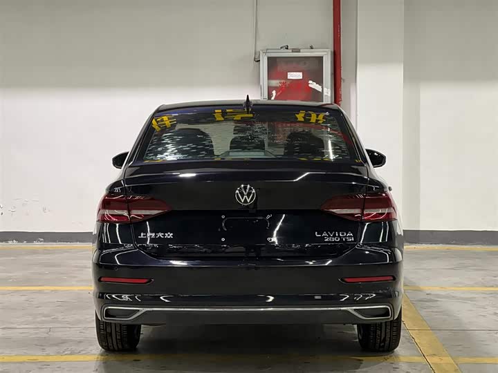 Фото 6 - Volkswagen Lavida