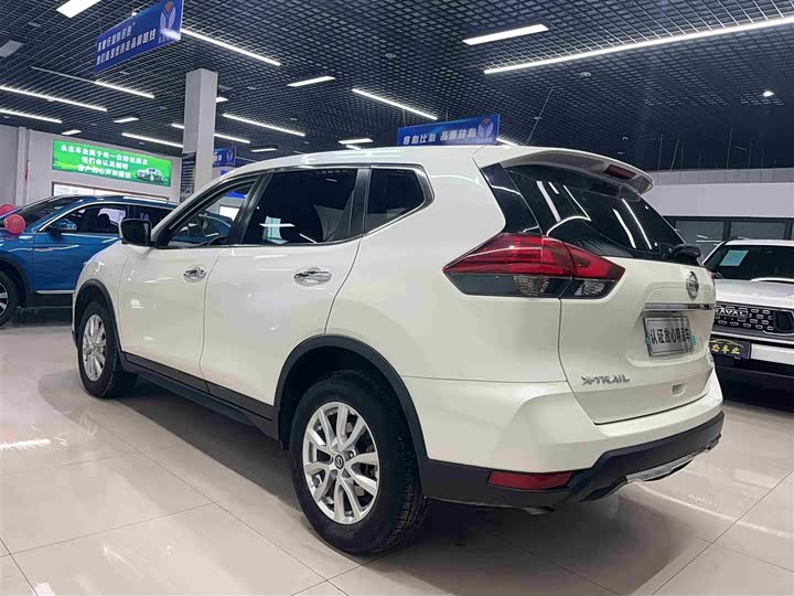 Фото 4 - Nissan X-Trail