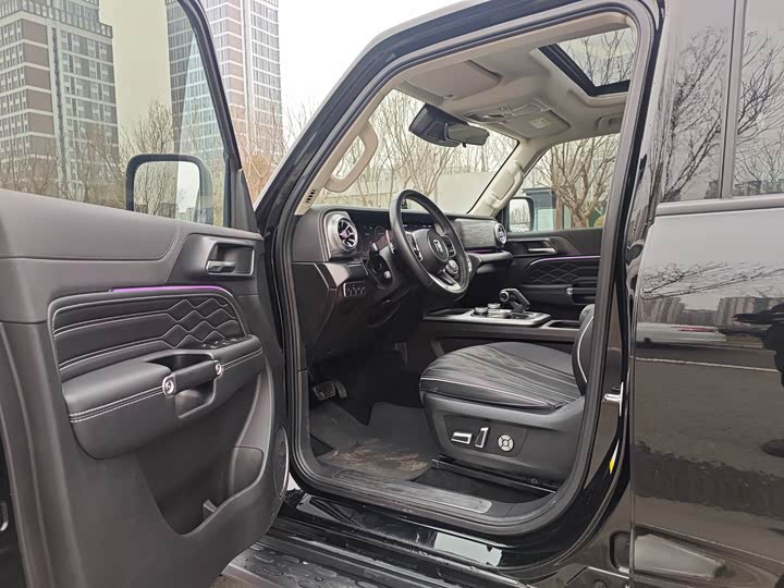 Фото 5 - Tank 300