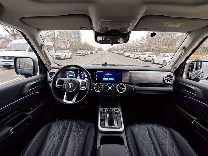 Фото 8 - Tank 300