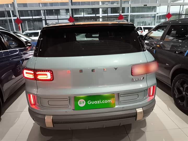 Фото 6 - Geely Icon