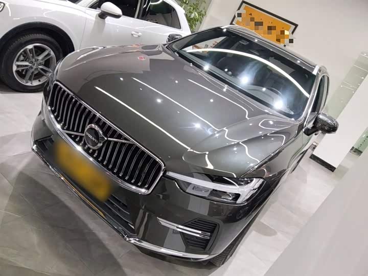 Фото 2 - Volvo XC60