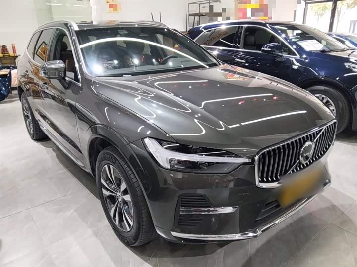 Фото 4 - Volvo XC60