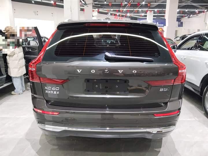 Фото 6 - Volvo XC60