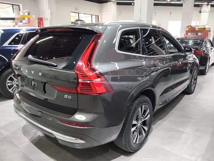 Фото 7 - Volvo XC60