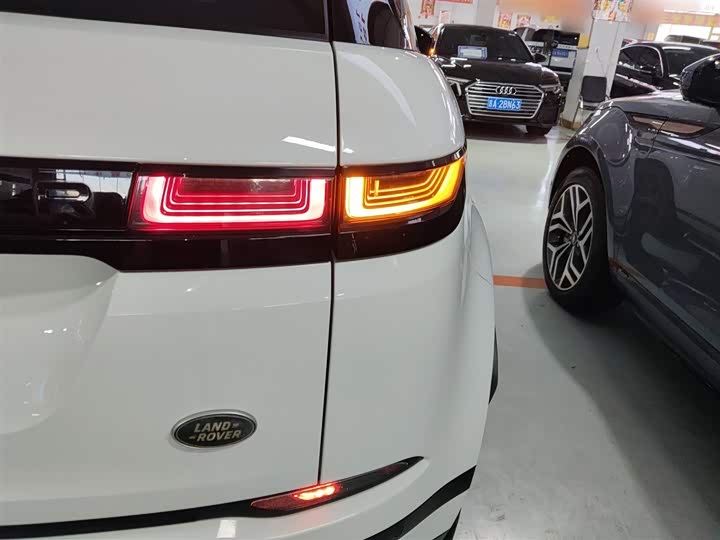 Фото 8 - Land Rover Range Rover Evoque L