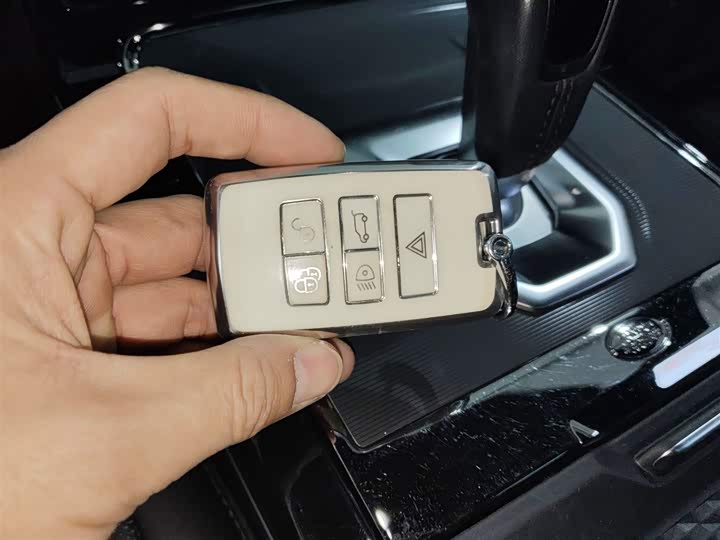 Фото 9 - Land Rover Range Rover Evoque L