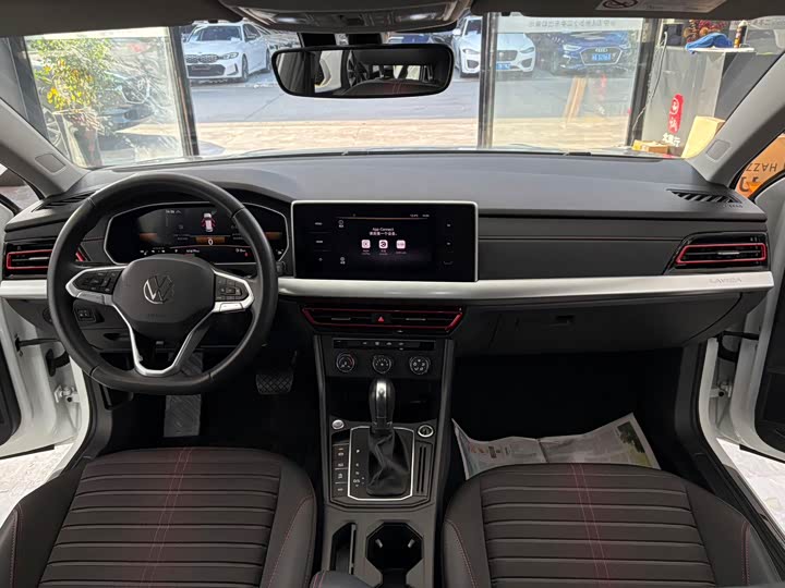 Фото 9 - Volkswagen Lavida