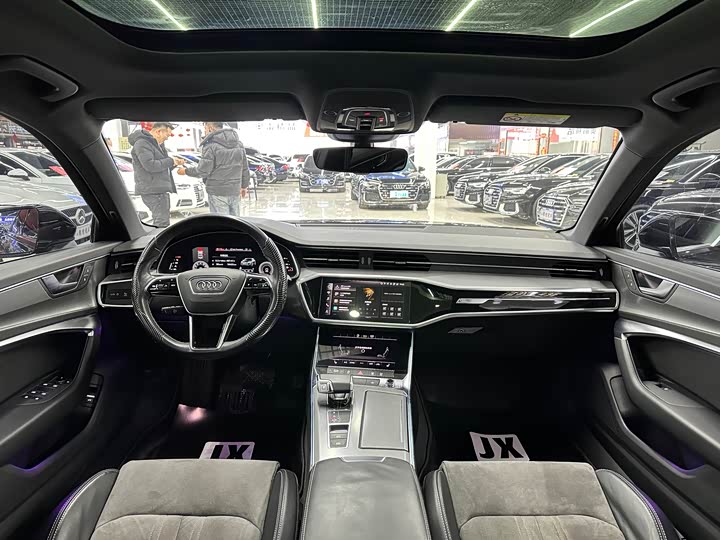 Фото 6 - Audi A6L