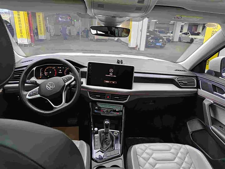 Фото 9 - Volkswagen Tayron