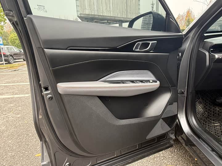 Фото 7 - Changan Oshan Z6 Hybrid