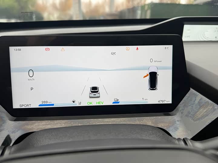 Фото 9 - Changan Oshan Z6 Hybrid