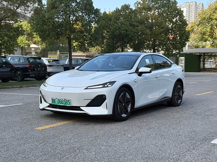 Фото 1 - Changan Deepal SL03