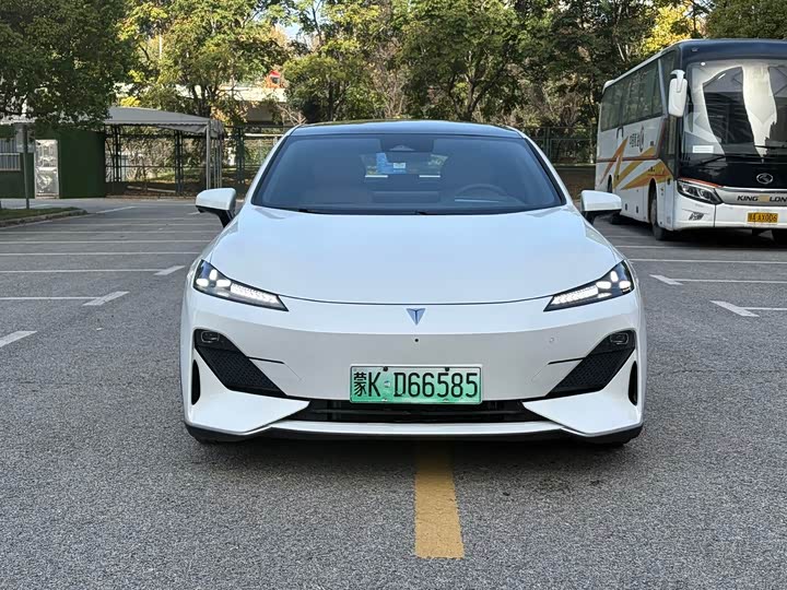 Фото 2 - Changan Deepal SL03