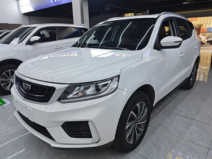 Фото 1 - Geely Vision X6