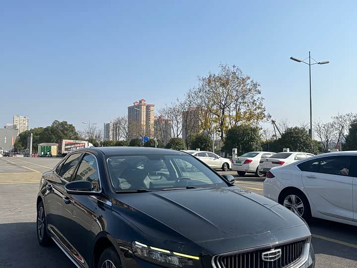 Фото 3 - Geely Preface