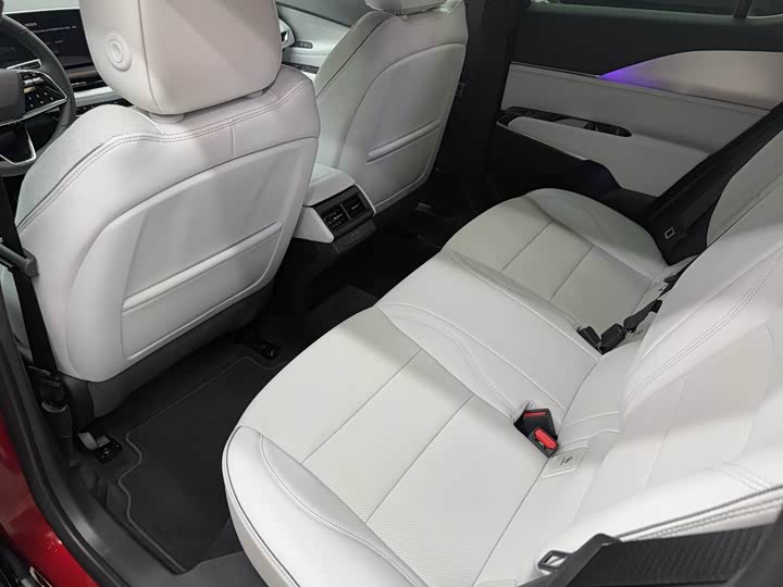 Фото 8 - Cadillac GT4