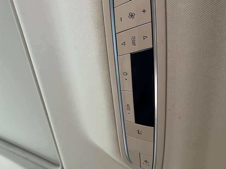 Фото 6 - Buick GL8 ES