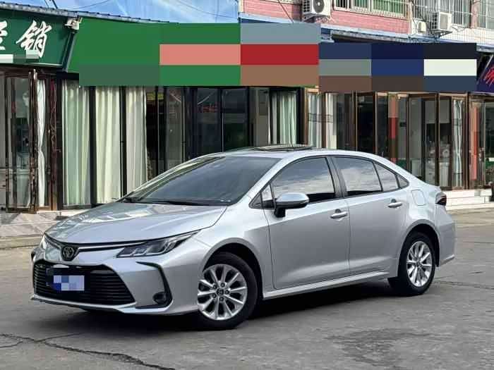 Фото 1 - Toyota Corolla