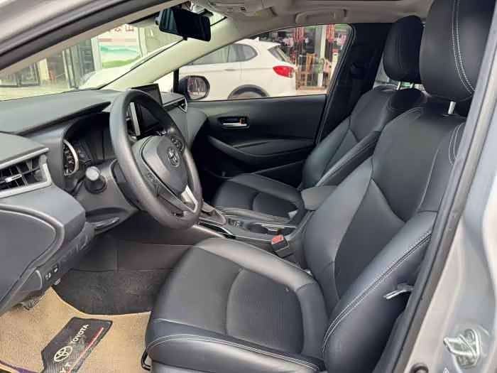 Фото 4 - Toyota Corolla