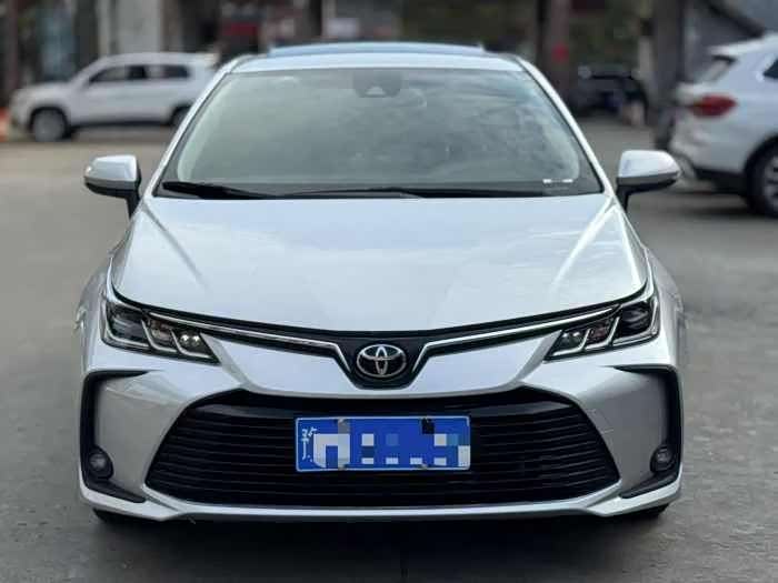 Фото 5 - Toyota Corolla