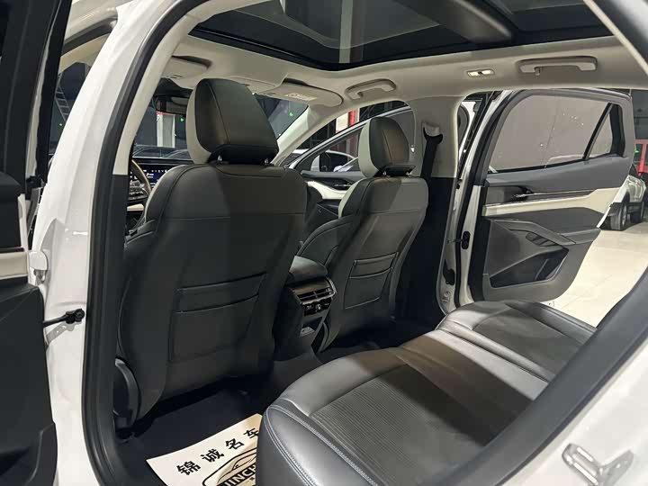 Фото 9 - Ford Mondeo Sport (Evos)