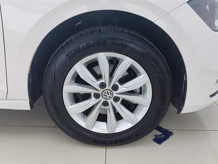 Фото 6 - Volkswagen Polo