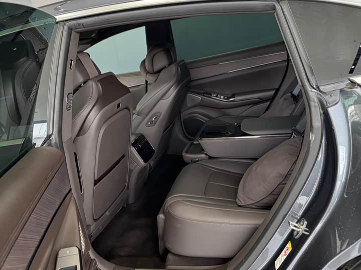 Фото 5 - Denza Z9