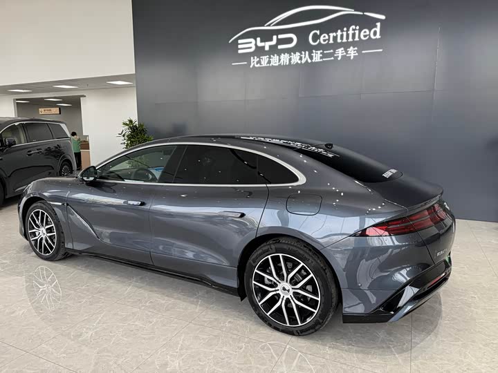 Фото 7 - Denza Z9