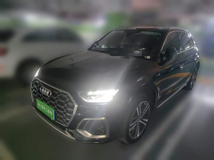 Фото 2 - Audi Q5L