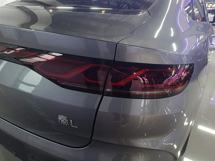 Фото 8 - BYD Qin L